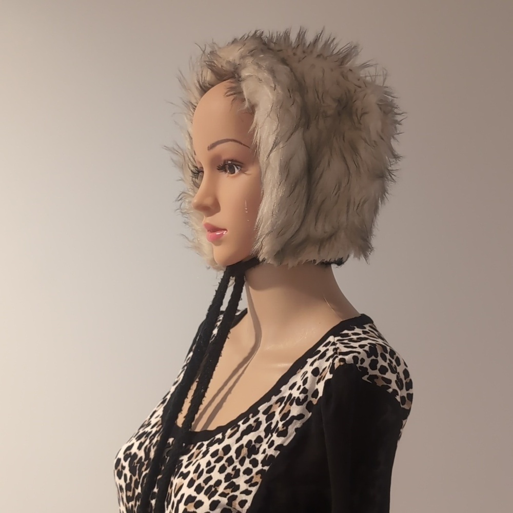 Vintage Alpaca hat with pom pom